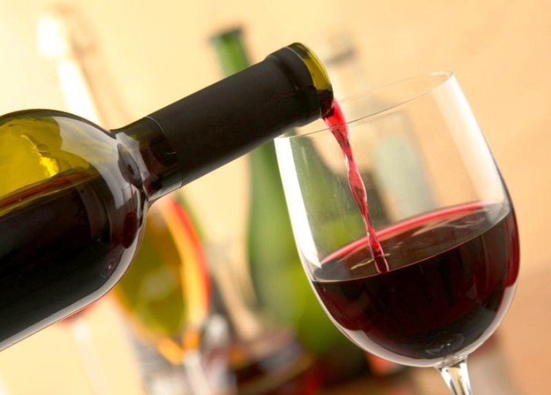 Умеренное употребление вина полезно для здоровья!